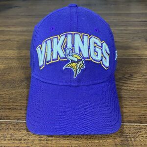 New Era Minnesota Vikings Hat Mens S/M Purple 39THIRTY Stretch Fit Fitted Cap